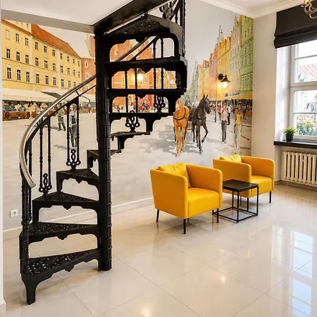 Apartment Center *