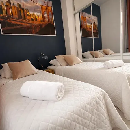 Center Apartment *