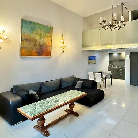 Center Apartment